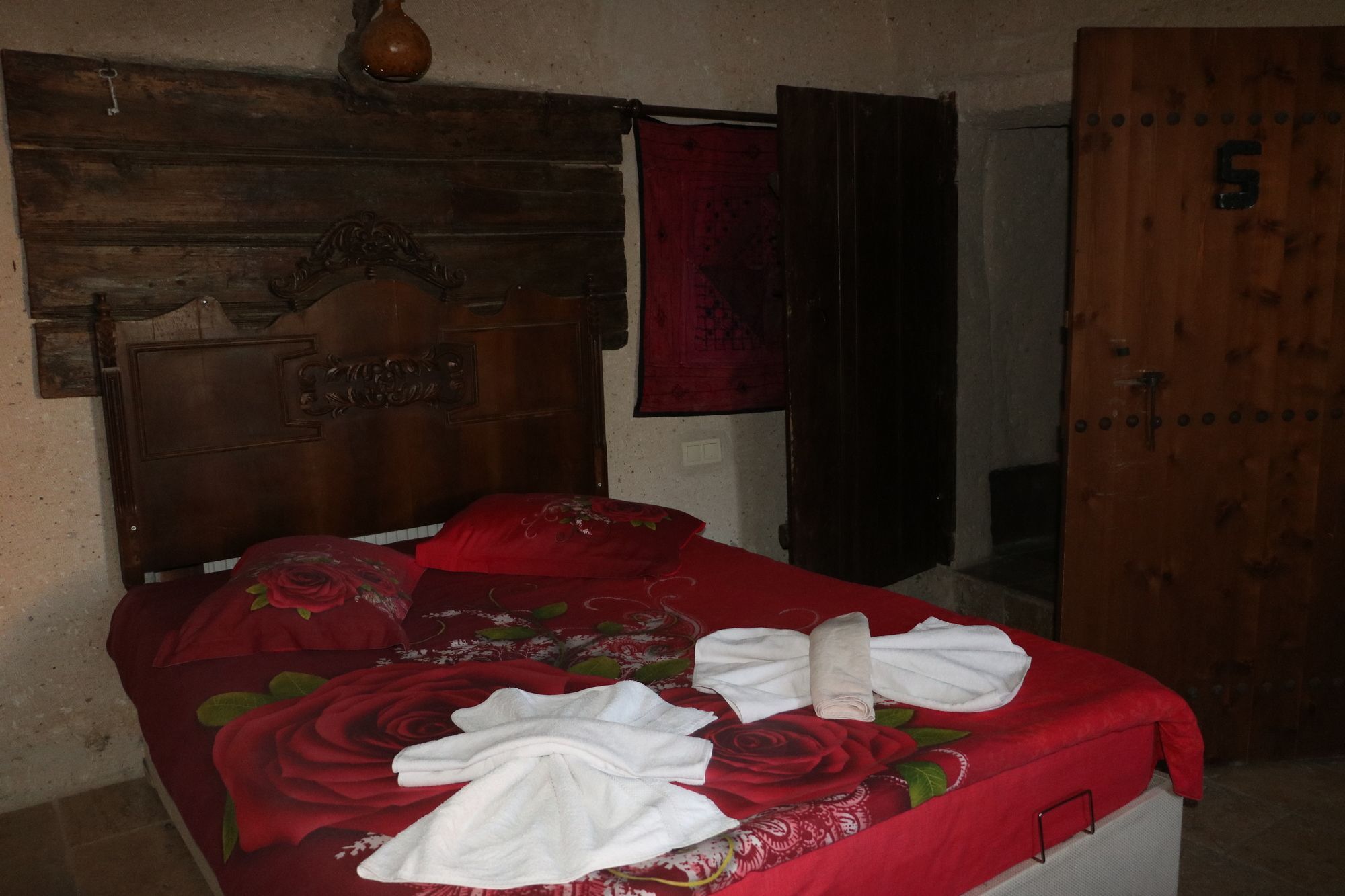Crazy Horse Pension Ortahisar エクステリア 写真